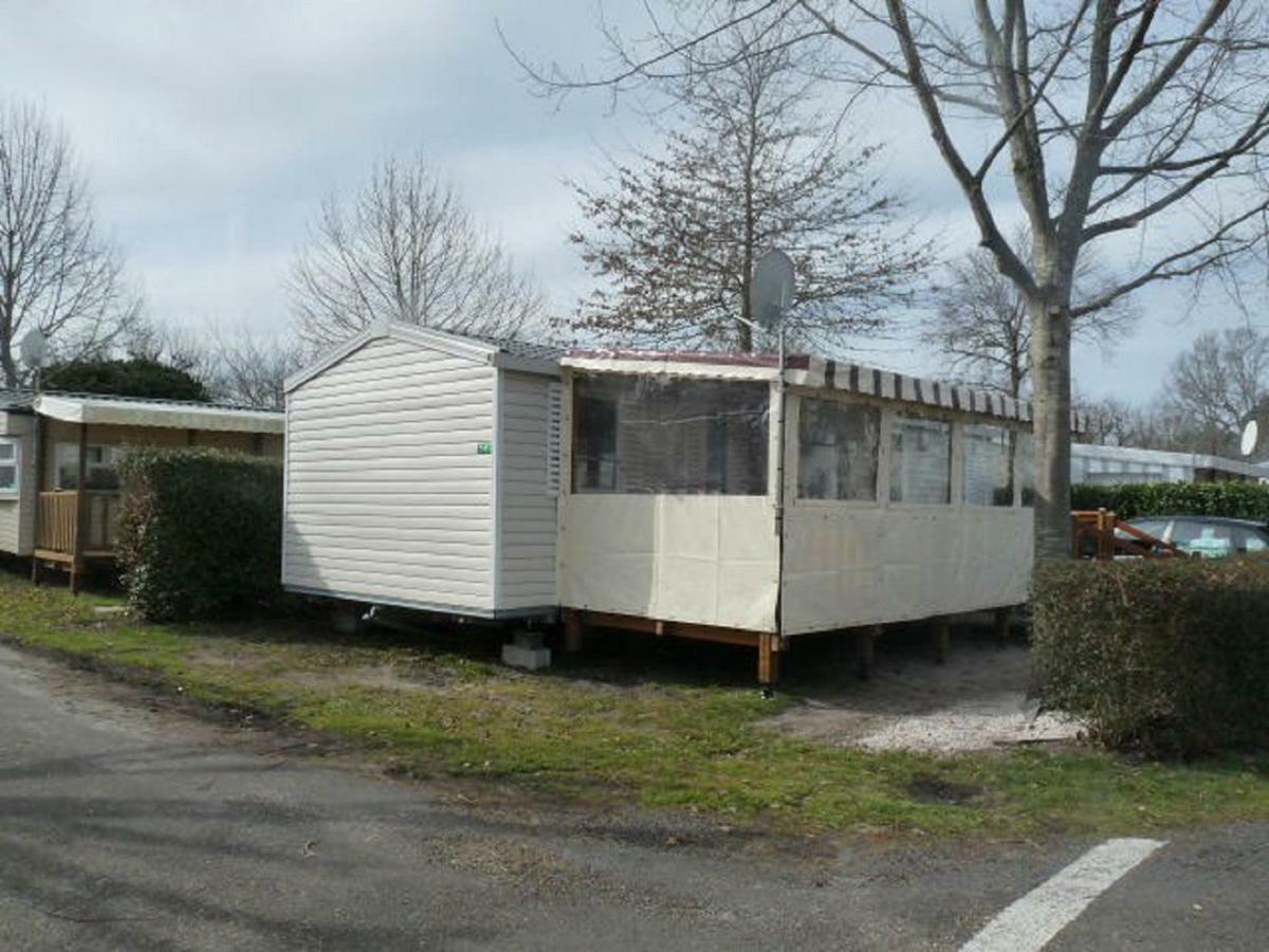 Mobile Home Ht De Gamme Climatise Dans Le Camping **** De La Reserve Gastes Exteriör bild